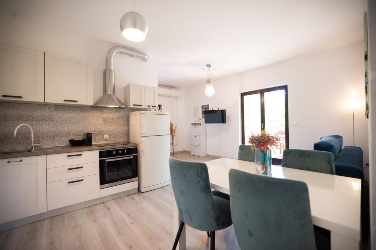 Apartments And A Room Ina Zadar Exterior photo