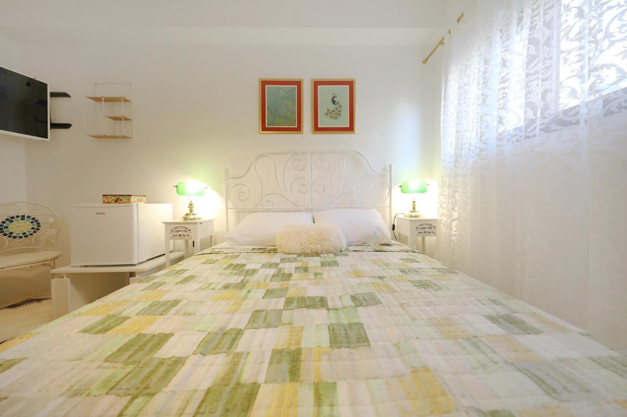 Apartments And A Room Ina Zadar Exterior photo