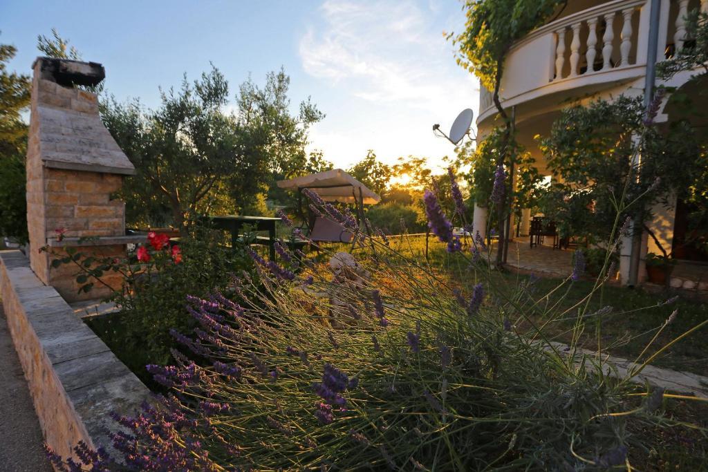 Apartments And A Room Ina Zadar Exterior photo